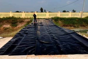 Thi công màng HDPE hố chôn lấp rác thải tại Nam Định