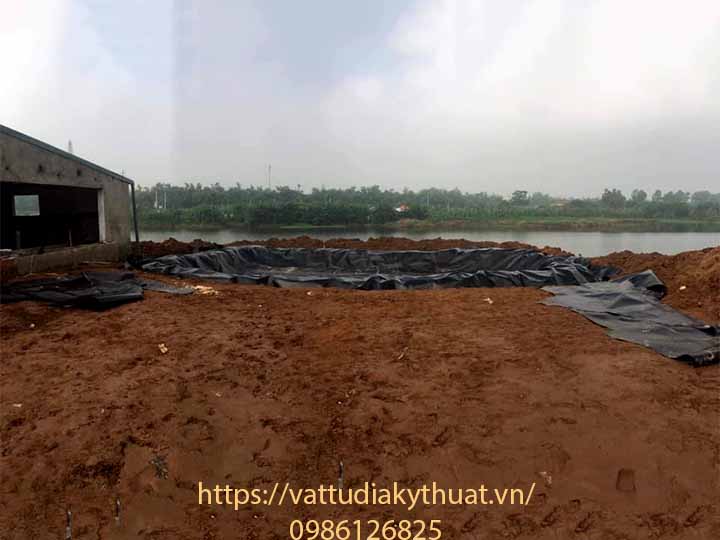 Mặt bằng thi công bạt HDPE lót hò nuôi cá tại Duy Tiên, Hà Nam