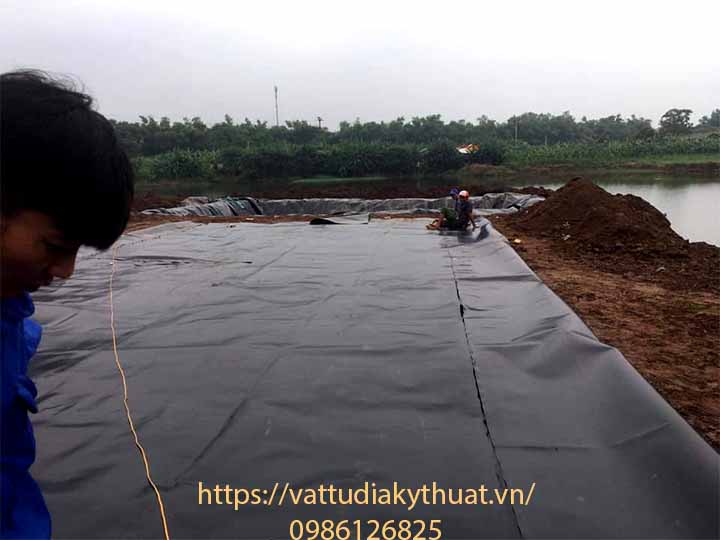 Nhiều ứng dụng hữu ích của màng bạt nhựa HDPE lót ao hồ tại Hà Nam