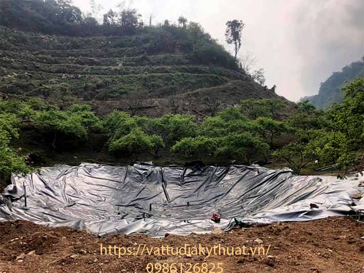 Công trình thi công bạt HDPE lót hồ chứa nước tưới cây tại Mộc Châu, sơn La