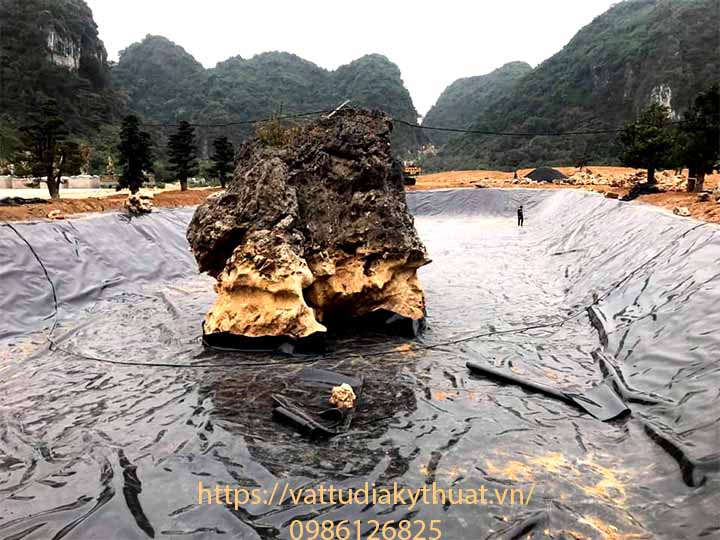 công tác thi công kéo trải bạt HDPE được tính toán kỹ lưỡng đảm bảo hiệu quả tiết kiệm
