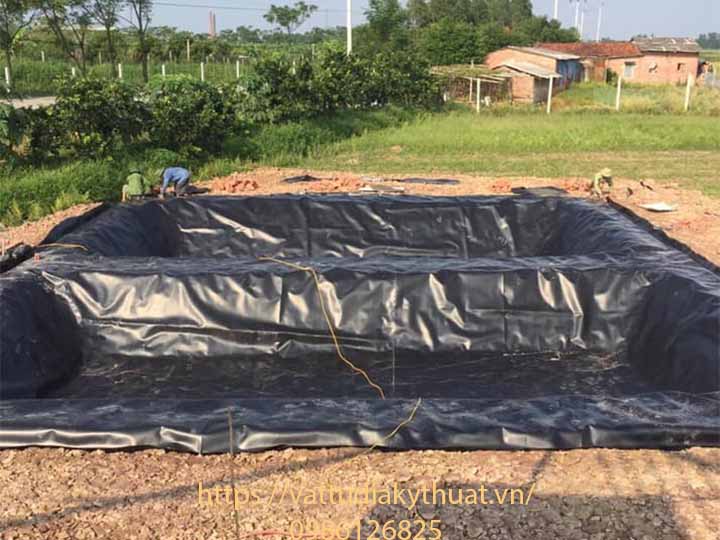 Sử dụng bạt lót hồ tưới nông nghiệp tại huyện Lâm Thao, Phú thọ