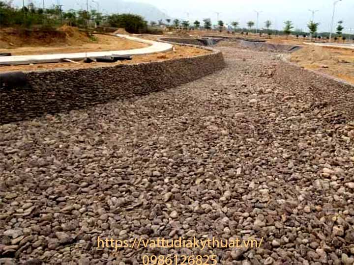 Công ty Phú sơn cung cấp và thi công màng HDPE hồ cảnh quan tại quận Liên Chiểu, Đà Nẵng