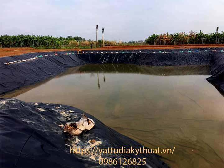 Hoàn thành công tác thi công bạt HDPE lót hồ chứa nước tại Gia Lâm, hà Nội