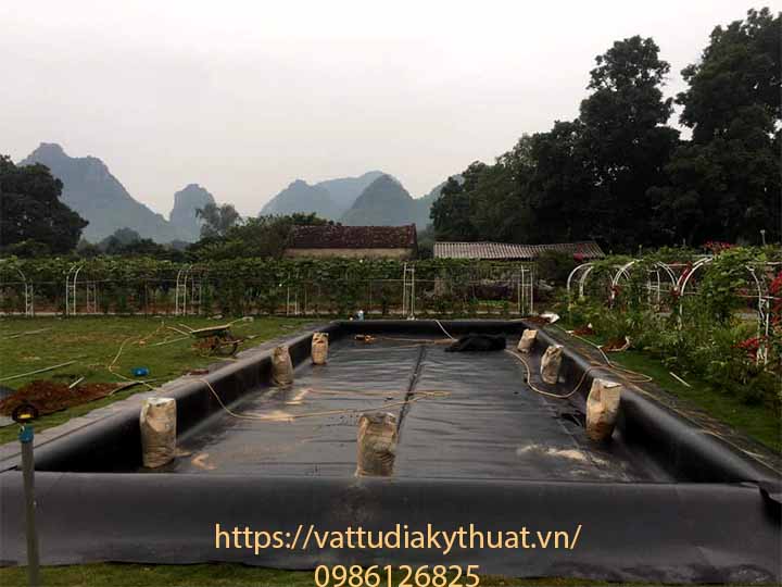 Công ty Phú sơn cung cấp và thi công bạt lót hồ cảnh quan tại chương Mỹ, hà Nội