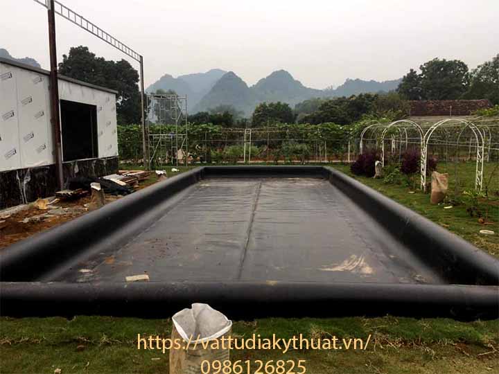 Hình ảnh hồ cảnh quan được lót màng bạt nhựa HDPE chống thấm tại Chương Mỹ, Hà Nội