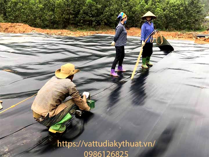 Tích cực thi công hoàn thành đúng tiến độ bãi chôn lấp rác dùng màng chống thấm HDPE tại yên Bái