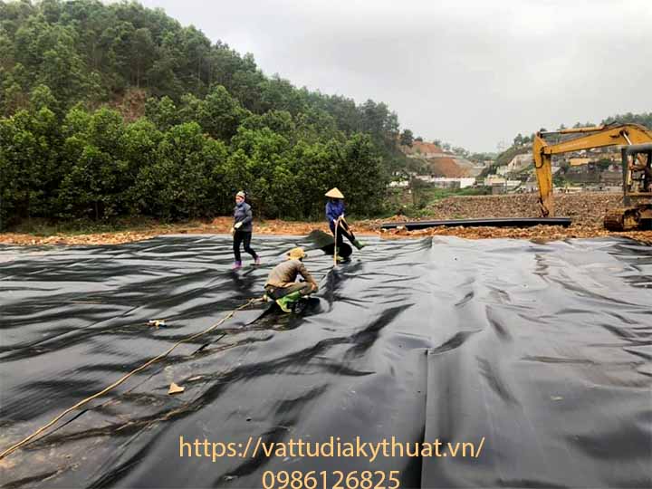 Đảm bảo chất lượng thi công lót bãi chôn lấp rác thải sinh hoạt dùng màng chống thấm HDPE tại yên Bái