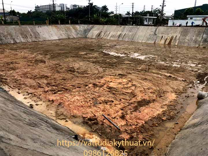Chuẩn bị thi công hồ chứa nước thải ocong nghiệp dùng màng chống thấm HDPE tại Quế Võ, Bắc Ninh