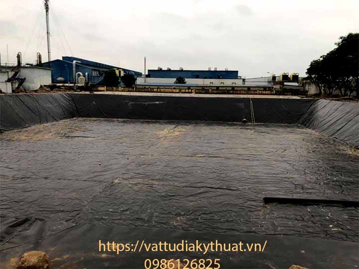 Hoàn thành công tác thi công hồ chứa nước thải dùng màng chống thấm HDPE tại Quế Võ, Bắc Ninh