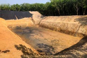Sử dụng bạt nhựa HDPE lót bờ trữ nước tưới tại Bình Phước