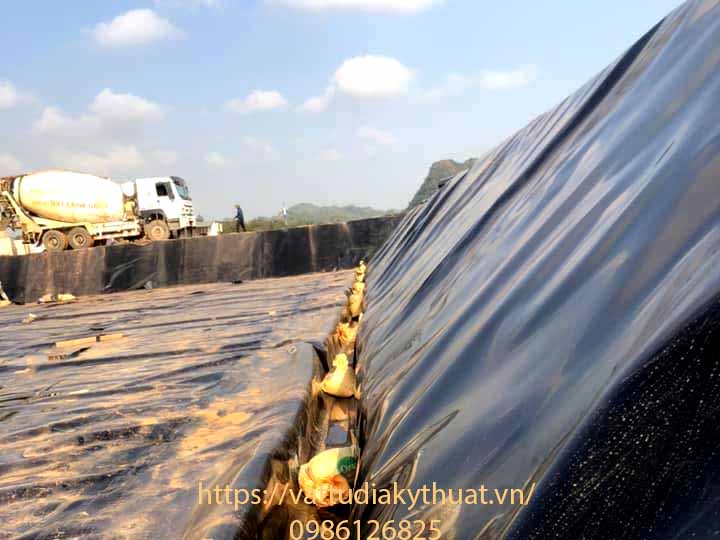 Đảm bảo yêu cầu kỹ thuật trong quá trình thi công màng bạt nhựa HDPE tại bỉm sơn, thanh Hóa