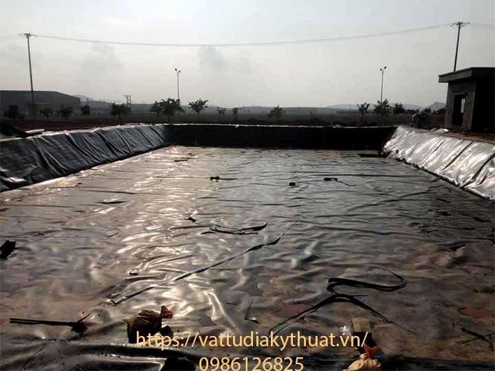 Hoàn thành công tác thi công lót hồ chứa và xử lý nước thải dùng màng bạt nhựa HDPE tại bỉm sơn, thanh Hóa