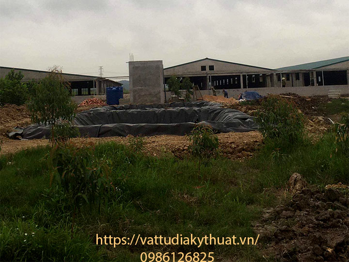 Tuân thủ quy trình kỹ thuật khi làm hầm biogas bằng màng chống thấm HDPE tại hải Dương