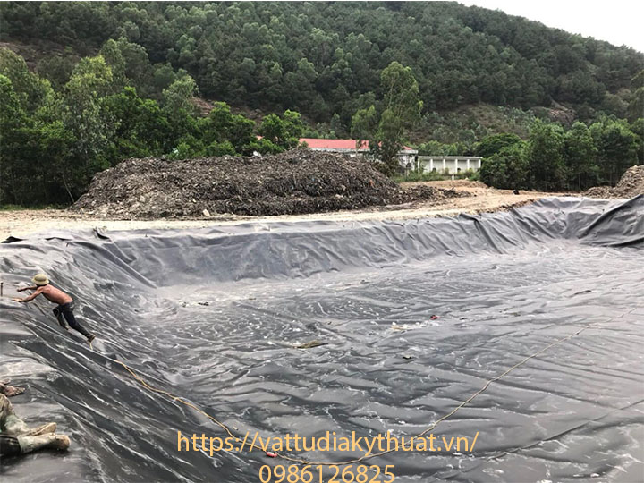 Công trình thi công lót bãi chôn lấp rác bằng bạt HDPE tại Nghệ An