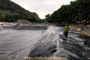 Thi công lót bãi chôn lấp rác bằng bạt HDPE tại Nghệ An