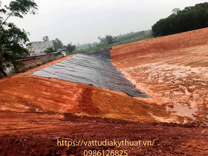 Công ty Phú Sơn cung cấp và thi công bạt nhựa HDPE 2mm lót hồ chứa nước tại Thái Nguyên