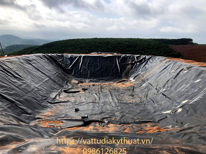 Sử dụng màng chống thấm HDPE 0.76m lót hồ chứa nước tưới nông nghiệp tại gia Lai