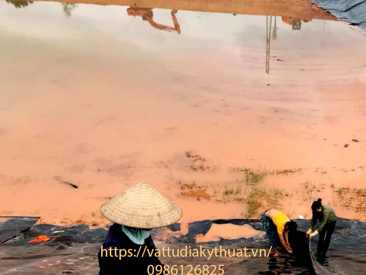 Địa chất khu vực thi công lót hồ chứa nước bằng màng HDPE tại thái Nguyên tương đối tốt
