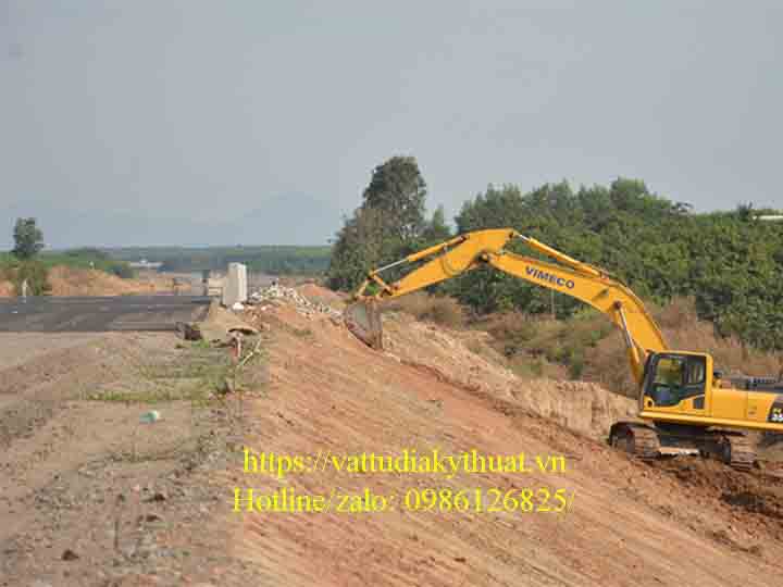 Tạo cơ chế giải quyết nhanh tình trạng thiếu đất đắp nền các dự án cao tốc