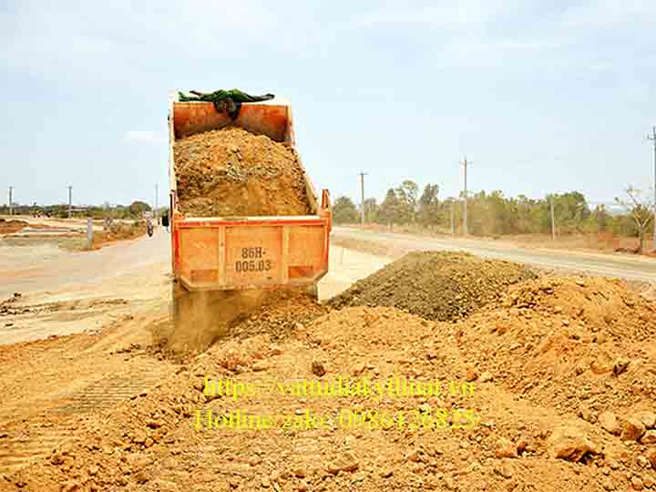 Thiếu đất đắp nền đang làm chậm tiến độ các dự án cao tốc