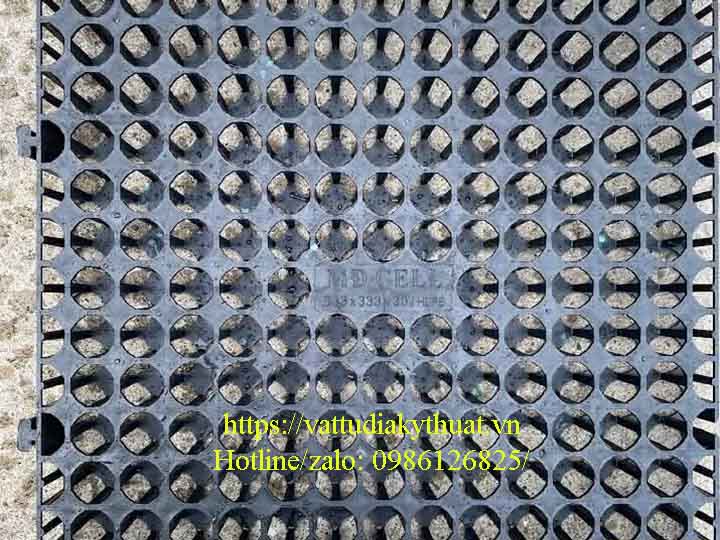 vi-thoat-nuoc-trong-cay-333x333x30mm