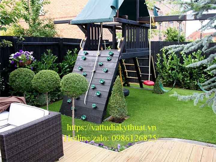 sư-dung-tam-thoat-nuoc-trong-cay-333-lam-canh-quan-tai-da-nang